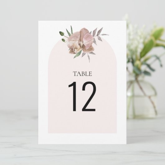 Boho Arch Dusty Orchid Floral Wedding Tischnummer (Stehend Vorderseite)