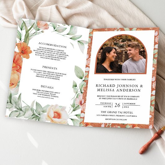 Boho Arch Earthy Floral All in One QR Code Wedding Einladung