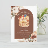 Boho Arch Fruchtpancake Brautparty Brunch Einladung (Stehend Vorderseite)