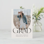 Boho Arch Simple Three Foto Budget Abschluss Einladung (Stehend Vorderseite)