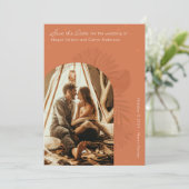 Boho Arch und Palm Terracotta Save the Date Einladung (Stehend Vorderseite)