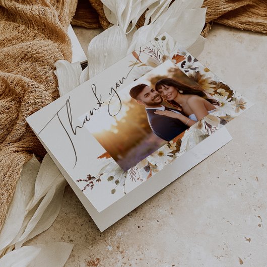 Boho Autumn Wildblume | Beigefaltetes Foto Dankeskarte