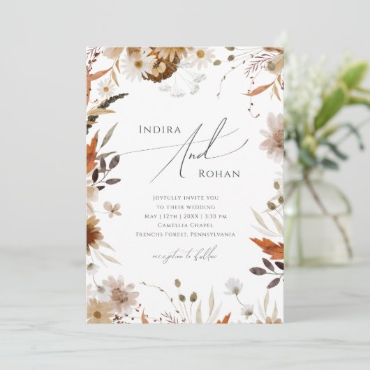 Boho Autumn Wildblume QR Code in einer Hochzeit Einladung (Stehend Vorderseite)