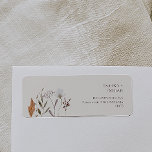 Boho Autumn Wildblume Simple Beige Rücksendeadress<br><div class="desc">Das atemberaubende boho Herbst-Wildblume-Label in Beige bietet ein einfaches und modernes Design, das die Schönheit der Natur widerspiegelt. Mit gepressten, wasserfarbenen Blume und Terrakotta-Blätter im Fall eines Sturzes erweckt es das Wesen der verbrannten Orangenfarben im Oktober und schafft ein minimalistisches und dennoch klassisches Design, das Wärme und Charme ausstrahlt. Das...</div>