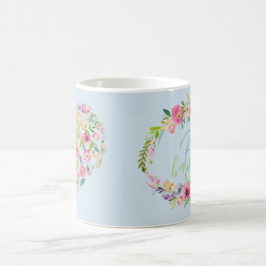 Boho Bailee | Blauer Pastel Blumenherz Initial Kaffeetasse (Mittel)