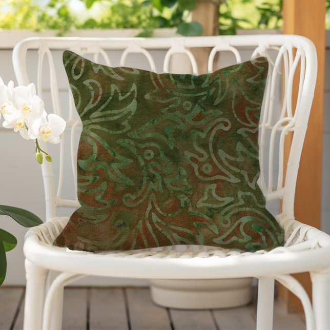 Boho Batik Grün und Rost Laubmuster Kissen (Von Creator hochgeladen)