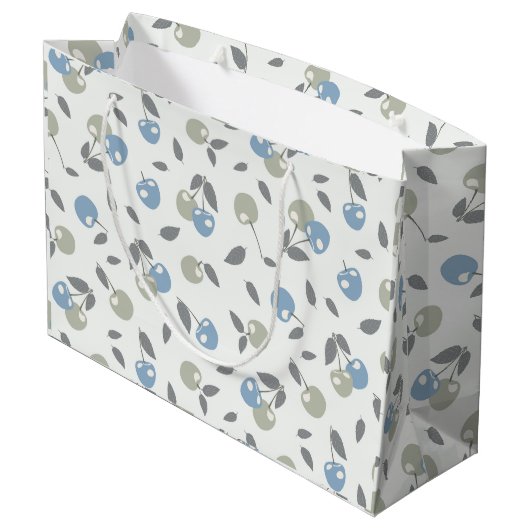 Boho Beach Cherries - sage blue fruit pattern. Große Geschenktüte (Rückseite Schrägansicht)