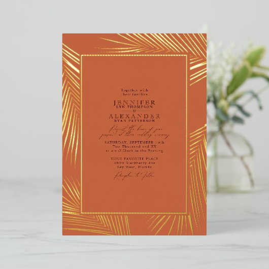 Boho Beach Coastal & UAWG QR Code Wedding Gold Folieneinladung (Stehend vorne)