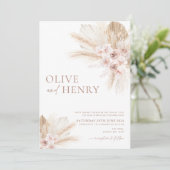 Boho Beige Blume Pampas Wedding Einladung OLIVE (Stehend Vorderseite)
