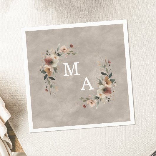 Boho Beige Taupe Blumenreath Wedding Monogram Serviette