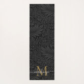 Boho Black Floral Gold Monogramm Name Yogamatte (Rückseite)