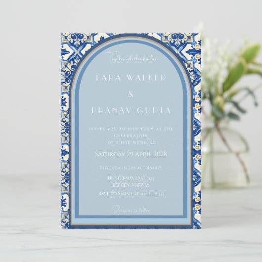 Boho Bliss: Chic Summer Tile Hochzeit Einladung (Stehend Vorderseite)