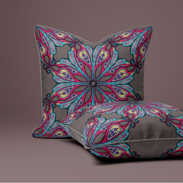 Boho Bloom in Warm Greige Kissen (Von Creator hochgeladen)