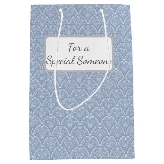 Boho Blue Delicate Muscheln Mittlere Geschenktüte (Vorderseite)