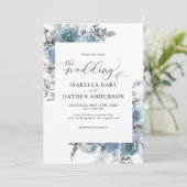 Boho Blue Floral Dusty Slate Pastel Wedding Invita Einladung (Stehend Vorderseite)