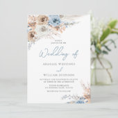 Boho Blue II: Dusty Blue & White Blume Hochzeit Einladung (Stehend Vorderseite)
