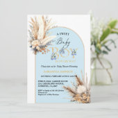 Boho Blue Pampas Grass Desert Baby Boy Baby Showdu Einladung (Stehend Vorderseite)