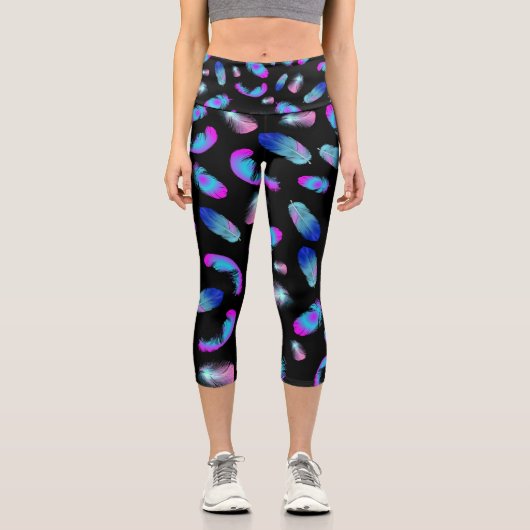 BOHO BLUE PINK FEATHER PATTERN CAPRI LEGGINGS (Vorderseite)