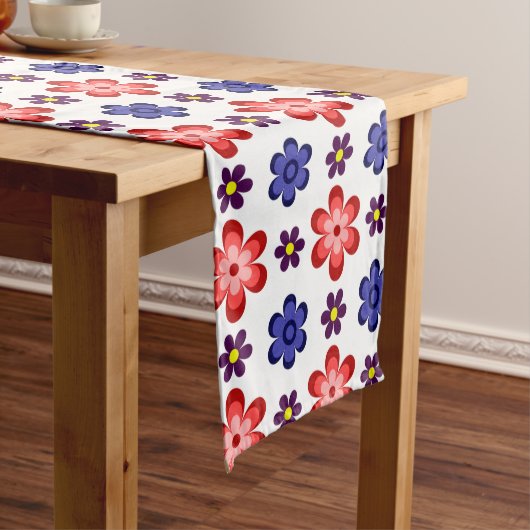 Boho Blue Purple Red Flowers Medium Table Runner Mittelgroßer Tischläufer (Beispiel)