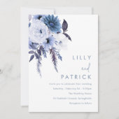 Boho Blume Dusty Blue & White Wedding Einladung (Vorderseite)