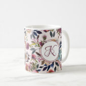 Boho Blume Pink Sage Green Monogrammiert Kaffeetasse (VorderseiteRechts)
