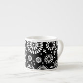 Boho Blume Schwarz-Weiß-Vektorblumenmuster Espressotasse (Vorderseite Rechts)