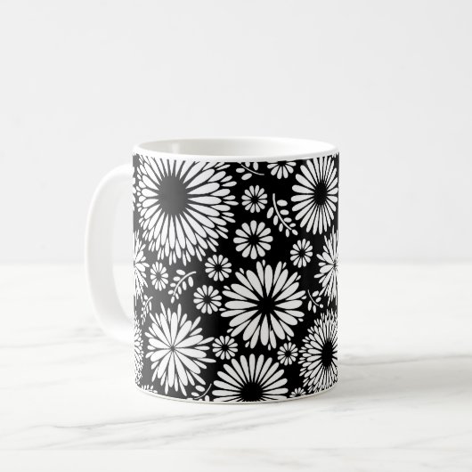 Boho Blume Schwarz-Weiß-Vektorblumenmuster Kaffeetasse (Vorderseite Links)