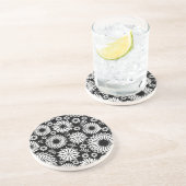 Boho Blume Schwarz-Weiß-Vektorblumenmuster Untersetzer (Seite)