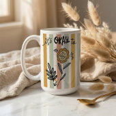 Boho-Blumen-Es ist okay, anders zu sein Kaffeetasse