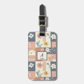 Boho-Blumen-Patchwork in Terrakotta und Salbei Gepäckanhänger (Vorderseite vertikal)