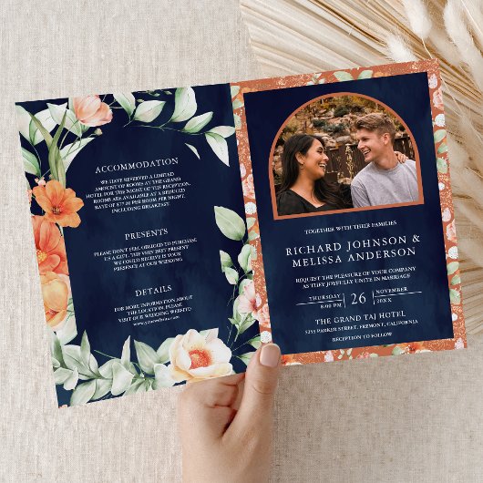 Boho-Bogen-Erdey Floral Navyblau QR-Code Hochzeit Einladung