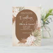 Boho Braune Bogen-Wasserfarben-Hochzeit Einladung (Stehend Vorderseite)