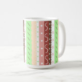 Boho Brown, Burgund, Green und Mauve Whimsical Kaffeetasse (VorderseiteRechts)