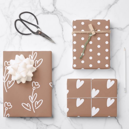 Boho Brown Hearts Blume Polka Dots Geschenkpapier Set (Vorderseite)