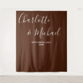 Boho Brown Script Minimalist Wedding Backdrop Wandteppich (Vorderseite)