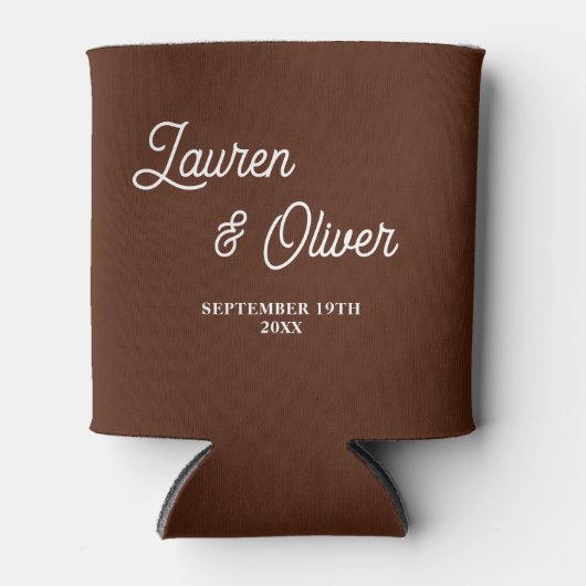 Boho Brown Script Minimalist Wedding Dosenkühler (Vorderseite)