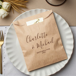 Boho Brown Script Minimalist Wedding Geschenktütchen