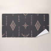 Boho-Büffelschädel, ethnisch nahtlos. Badehandtuch (Badehandtuch)