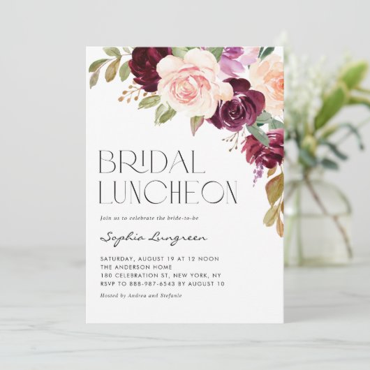 Boho Burgundy Peach Blume Fall Bridal Luncheon Einladung (Stehend Vorderseite)