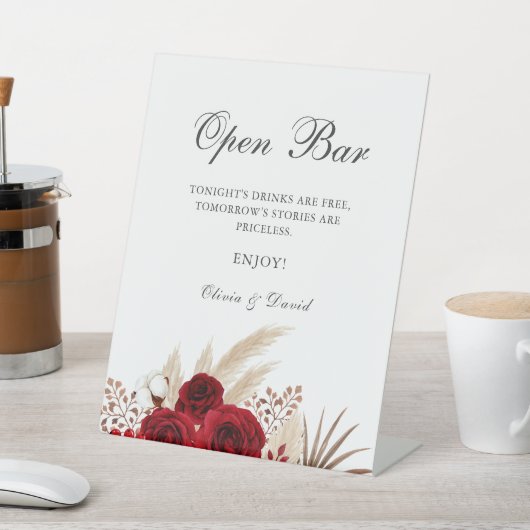 Boho Burgundy Rose Pampas Grass Open Bar Sockelschild (In SItu)