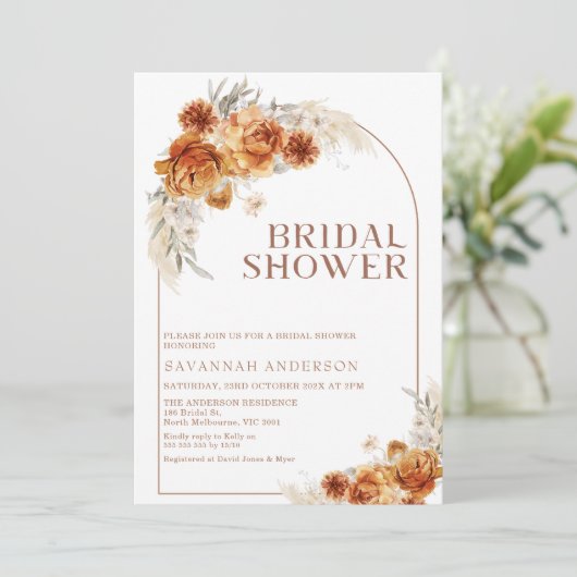 Boho Burnt Orange Floral Arch Brautparty Einladung (Stehend Vorderseite)