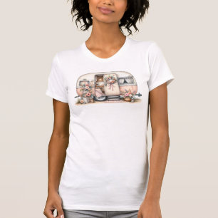 Boho Camper mit Blumenreath und Pastellen Pink T-Shirt