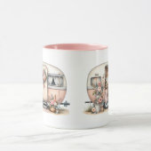 Boho Camper mit Blumenreath und Pastellen Pink Tasse (Zentrum)
