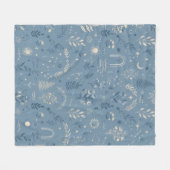 Boho Celestial Botanical Dusty Blue Kuscheldecke Fleecedecke (Vorderseite (Horizontal))