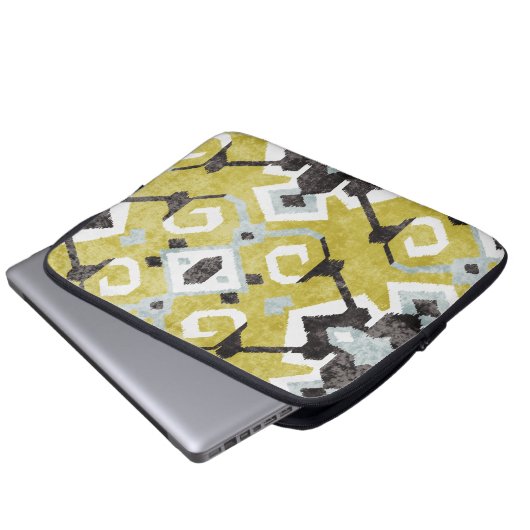 Boho chic black and gelb ikat tribal pattern laptopschutzhülle (Vorne Knopf)