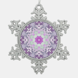 Boho Chic Bohemischer lila lila Mandala Schneeflocken Zinn-Ornament