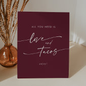 Boho Chic Burgundy Red Liebe Taco Bar Wedding Sockelschild