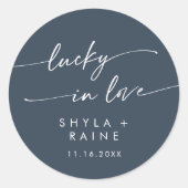 Boho Chic Dark Navy Blue Lucky in der Liebe Gefall Runder Aufkleber (Vorderseite)
