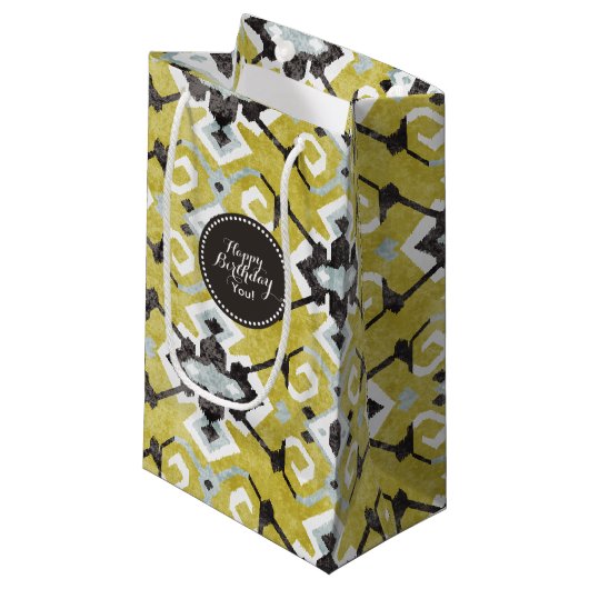 Boho chic dunkelgrau und gelb ikat Stammesmuster Kleine Geschenktüte (Vorderseite Schrägansicht)