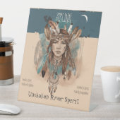 Boho Chic Fearless Girl Artwork Sockelschild (In Situ)
